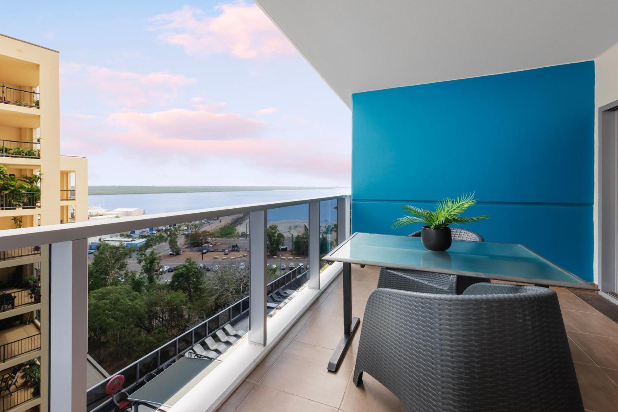 Ramada Suites By Wyndham Zen Quarter Дарвин Номер фото